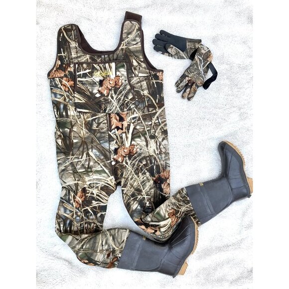 Cabela display picture 2